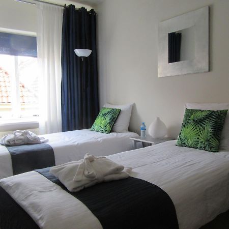 Bed & Breakfast Onder De Dekens Bed & Breakfast Хардевайк Екстериор снимка